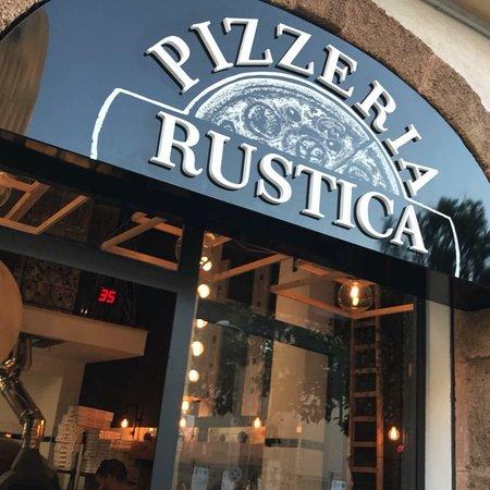 Pizzeria Rustica