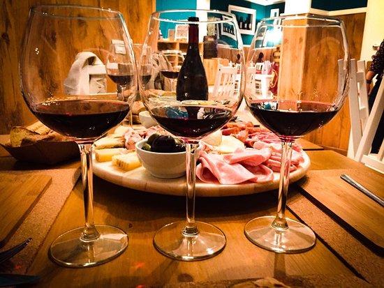 Sughero EtnaWinebar&Store