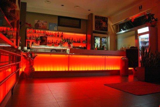 Baccarella Food & Drink