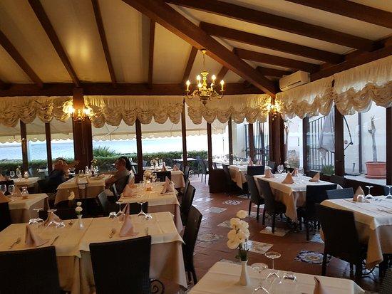 A Due Passi Dal Mare