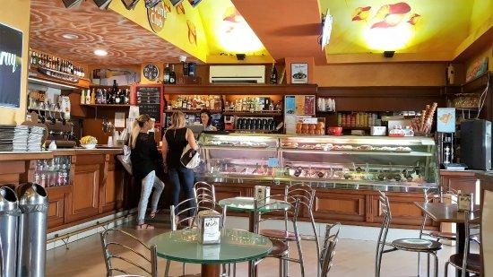 Bar Gelateria Cucinella & Co