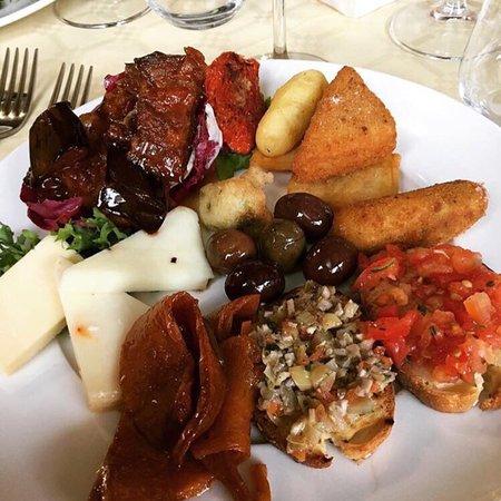 Al Carrubo Ristorante Pizzeria