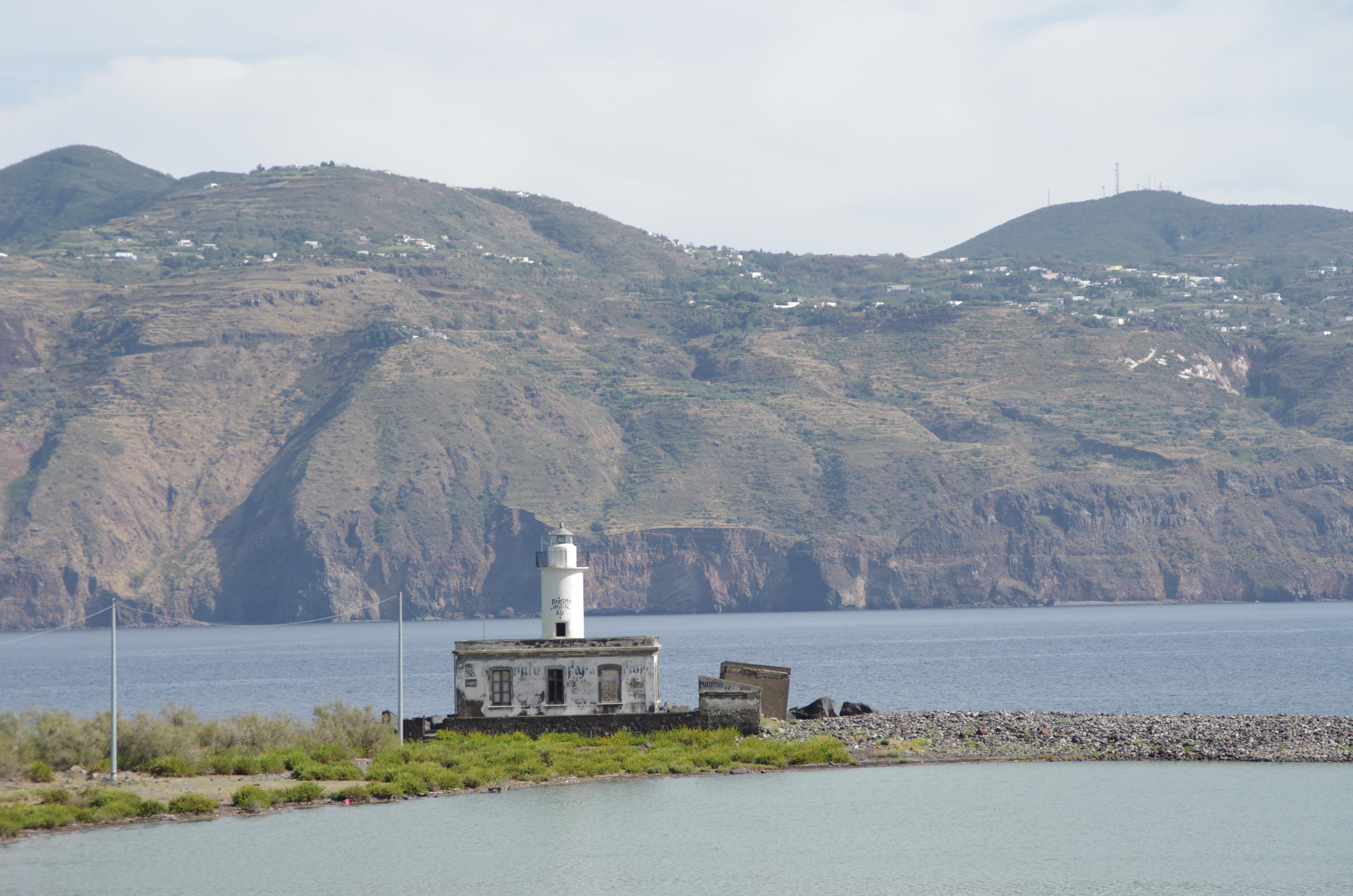 Punta Lingua lighthouse