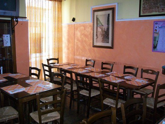 Royal Pub Pizzeria Panineria Creperia